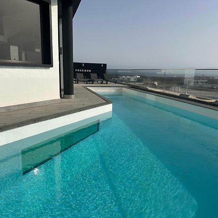 Villa Poseidon Corralejo With Private Heated Pool, Sauna And Stunning Volcano Views By Amazzzing Travel エクステリア 写真