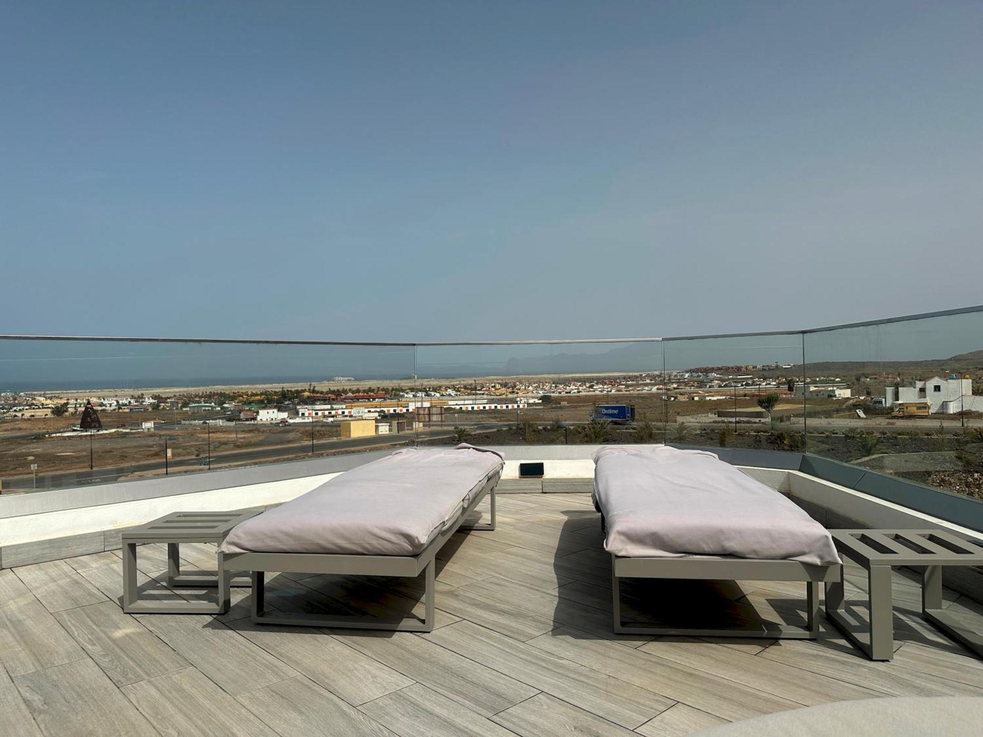 Villa Poseidon Corralejo With Private Heated Pool, Sauna And Stunning Volcano Views By Amazzzing Travel エクステリア 写真