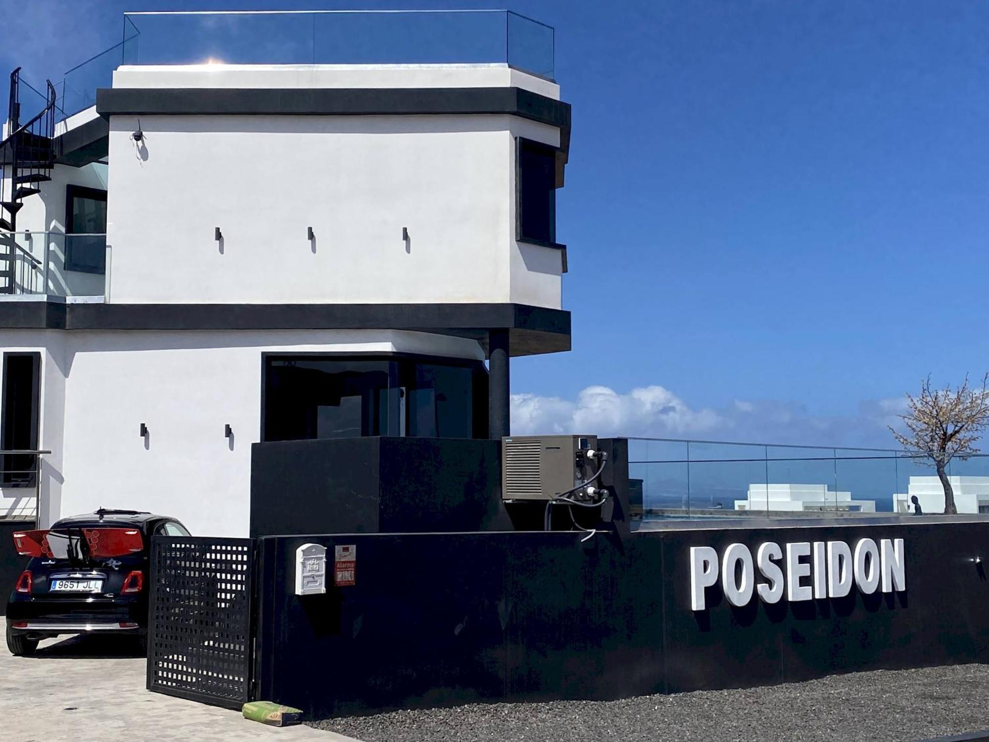 Villa Poseidon Corralejo With Private Heated Pool, Sauna And Stunning Volcano Views By Amazzzing Travel エクステリア 写真