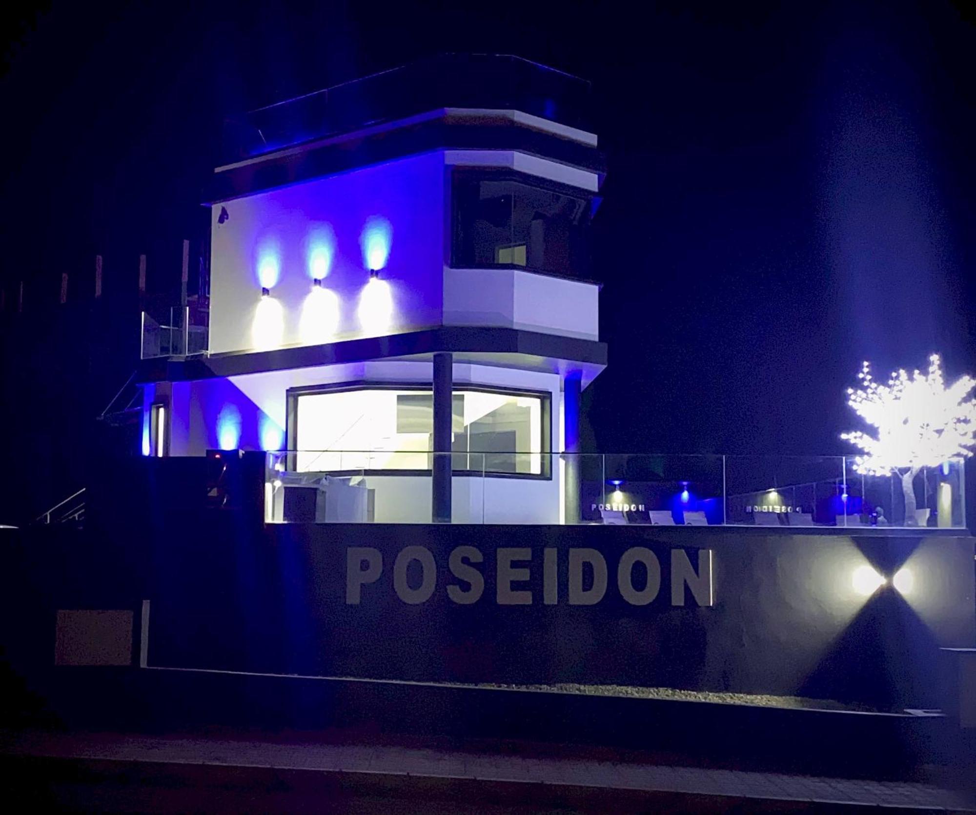 Villa Poseidon Corralejo With Private Heated Pool, Sauna And Stunning Volcano Views By Amazzzing Travel エクステリア 写真